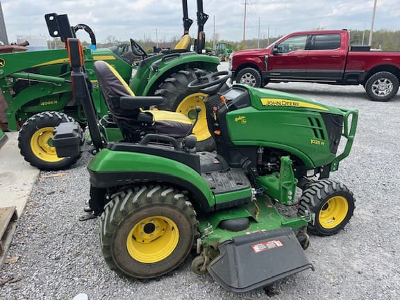 2018 John Deere 1025R Equipment Image0