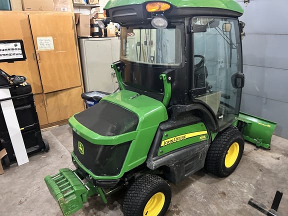 2018 John Deere 1585 Equipment Image0