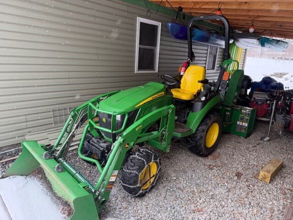 Image of John Deere 2025R Primary image