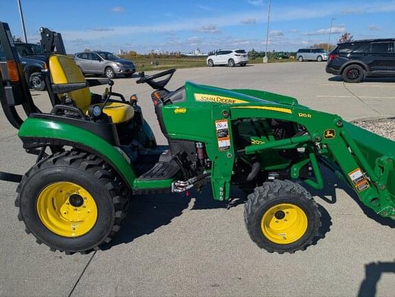 Image of John Deere 2025R Primary image