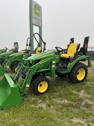 2018 John Deere 2025R Equipment Image0