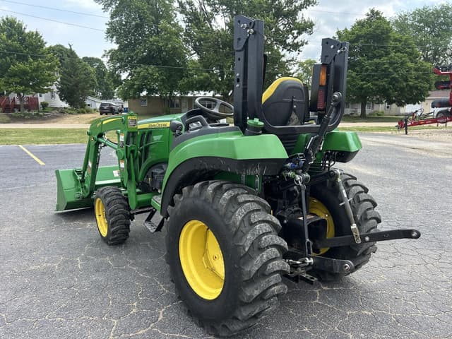 Image of John Deere 2038R equipment image 2