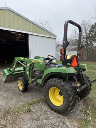 Image of John Deere 2038R equipment image 4