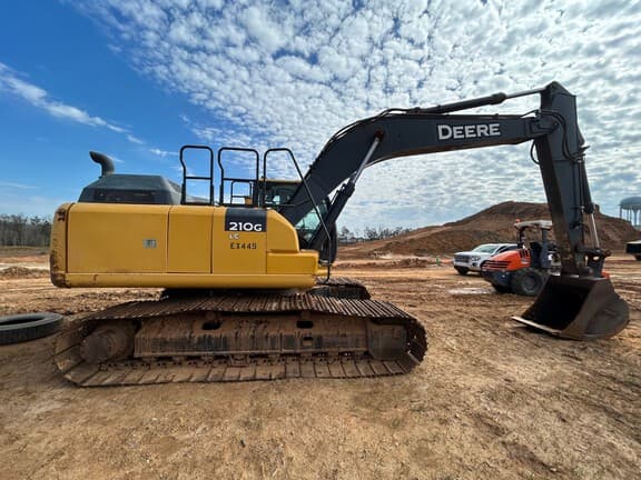 Image of John Deere 210G LC equipment image 2