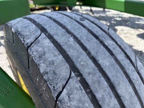 Image of John Deere 2230FH equipment image 1