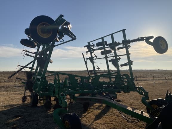 Image of John Deere 2410 equipment image 2