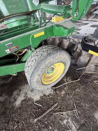 Image of John Deere 2625 equipment image 2