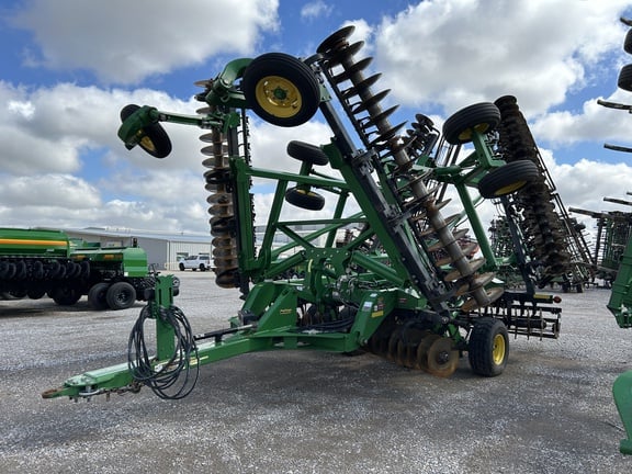 2018 John Deere 2633VT Equipment Image0