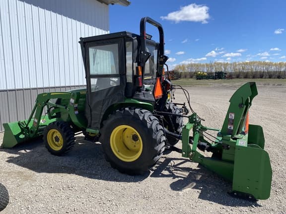 Image of John Deere 3025E equipment image 4