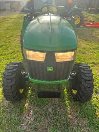 Image of John Deere 3025E equipment image 1