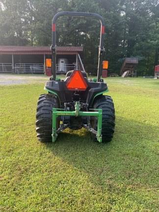 Image of John Deere 3032E equipment image 2