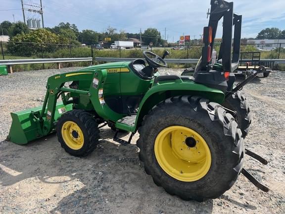 Image of John Deere 3032E equipment image 2