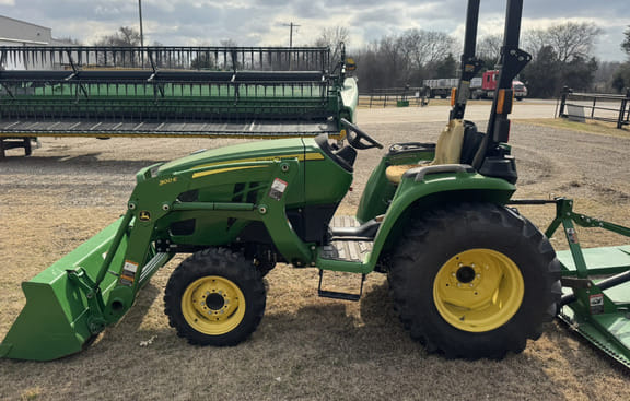 2018 John Deere 3038E Equipment Image0