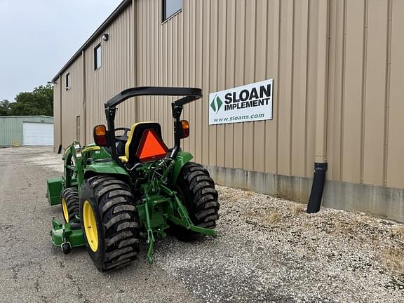 Image of John Deere 3039R equipment image 1