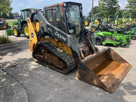 Image of John Deere 317G equipment image 1