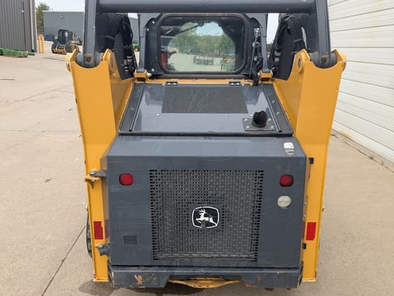 Image of John Deere 317G equipment image 4