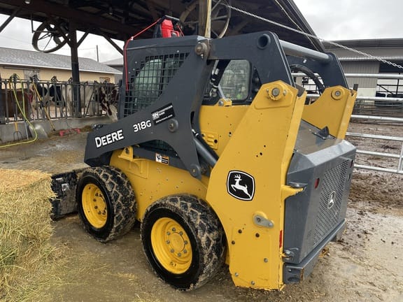 2018 John Deere 318G Equipment Image0
