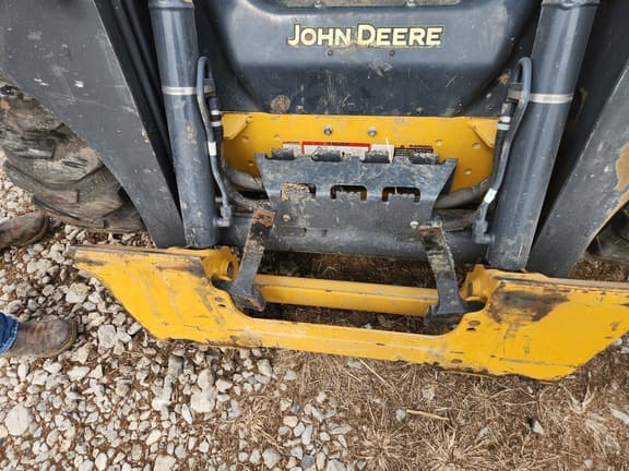 Image of John Deere 320G equipment image 2