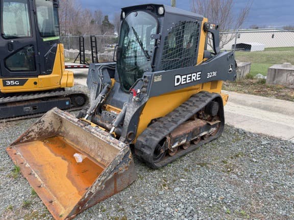 Image of John Deere 323E Primary image