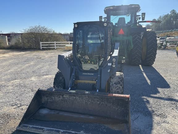 Image of John Deere 324G equipment image 3