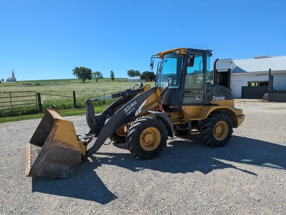 Image of John Deere 324K equipment image 1