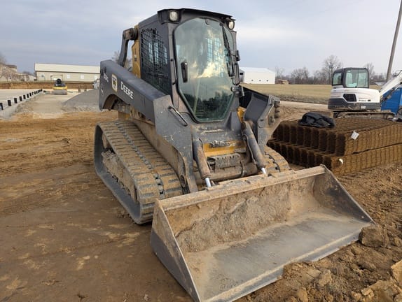 2018 John Deere 331G Equipment Image0