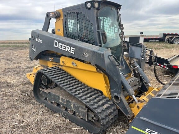 2018 John Deere 331G Equipment Image0