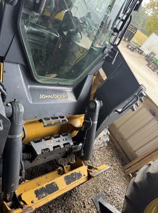 Image of John Deere 333G equipment image 4