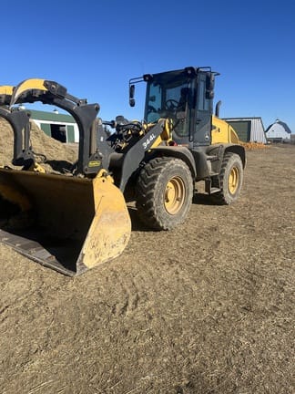 2018 John Deere 344L Equipment Image0