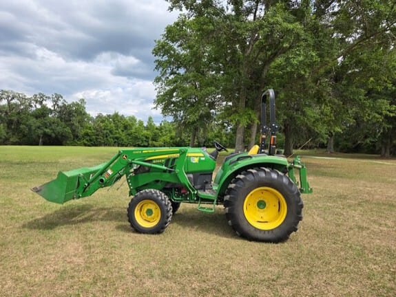 2018 John Deere 4044M Equipment Image0