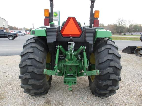 Image of John Deere 4044M equipment image 3