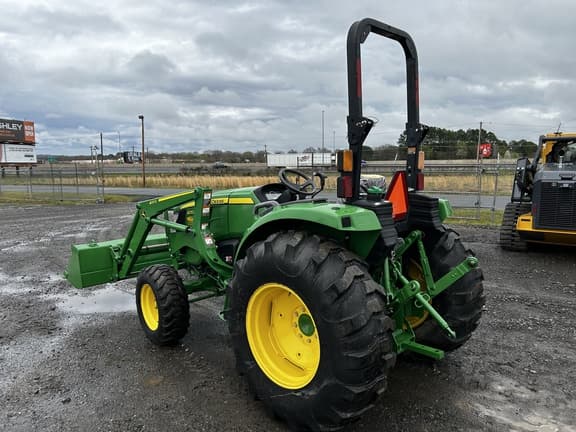 Image of John Deere 4052M equipment image 2