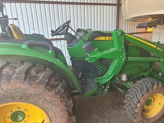 Image of John Deere 4066M equipment image 3