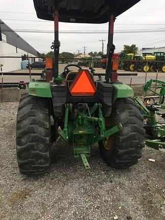 Image of John Deere 4066M equipment image 1