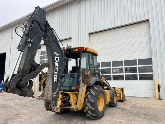 Image of John Deere 410L equipment image 2