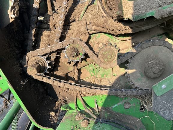 Image of John Deere 450M equipment image 2