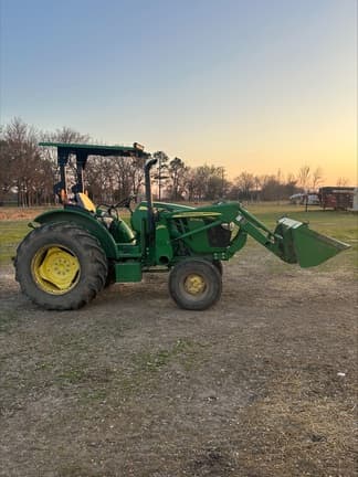 Image of John Deere 5045E equipment image 2