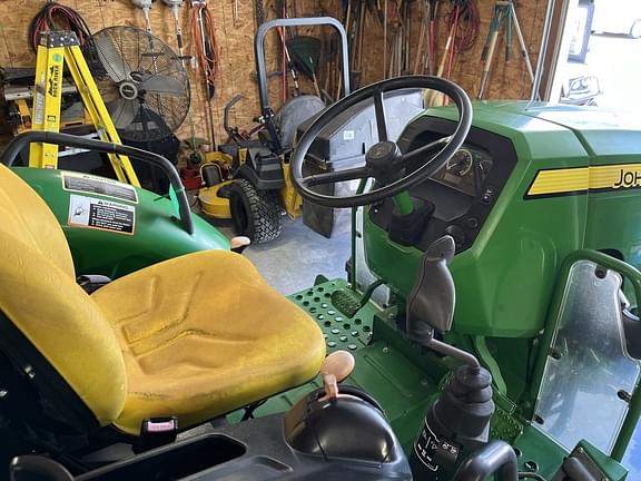 Image of John Deere 5045E equipment image 2