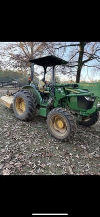 Image of John Deere 5045E equipment image 3