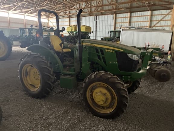 Image of John Deere 5045E Primary image