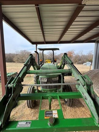Image of John Deere 5045E equipment image 4