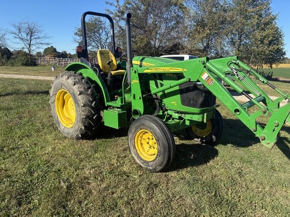 2018 John Deere 5055E Equipment Image0