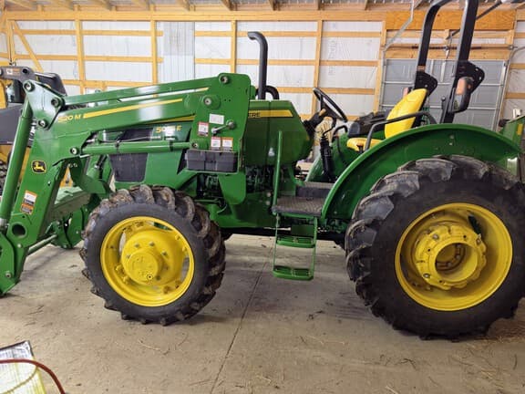 Image of John Deere 5055E equipment image 1