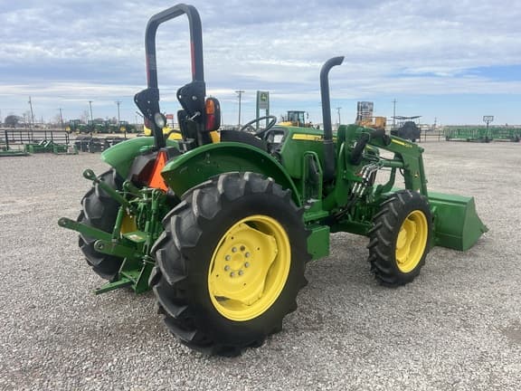 Image of John Deere 5055E equipment image 4