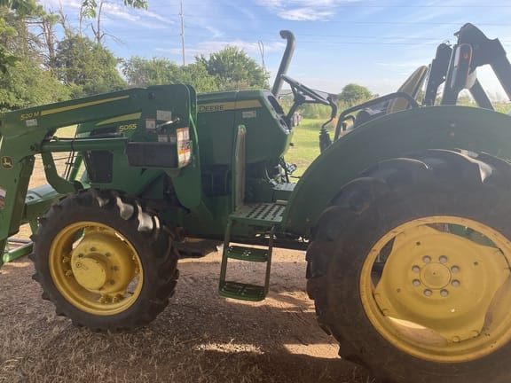 2018 John Deere 5055E Equipment Image0