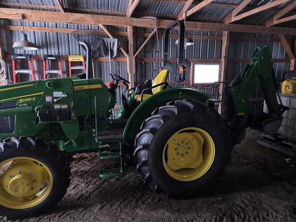 Image of John Deere 5055E Primary image