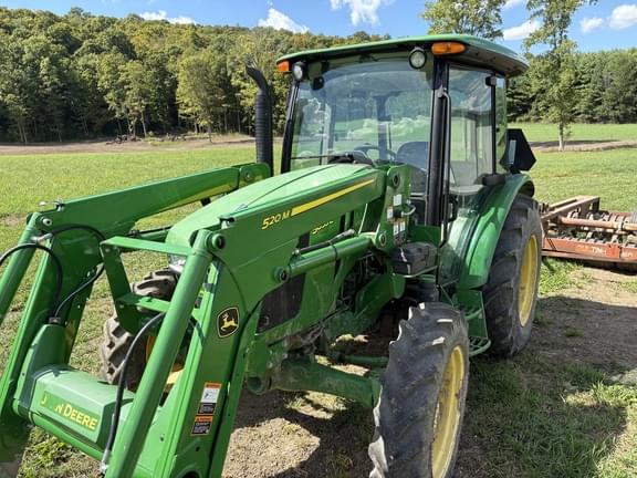 Image of John Deere 5055E equipment image 1