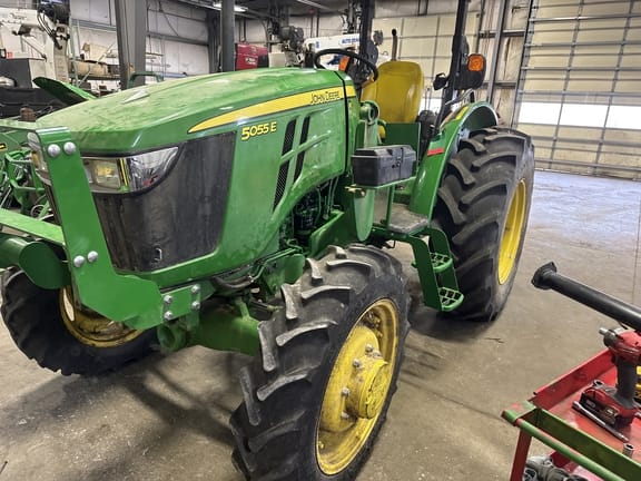 2018 John Deere 5055E Equipment Image0