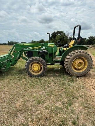 2018 John Deere 5055E Equipment Image0