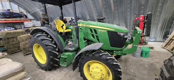 Image of John Deere 5065E Primary image